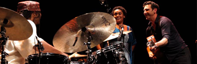 ETÉNÈSH WASSIÉ & MATHIEU SOURISSEAU invitent HAMID DRAKE